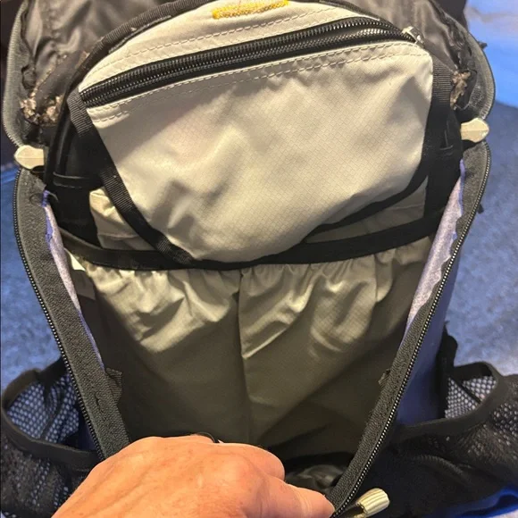 Kelty Whitney 1900 Black and Blue Backpack - Picture 4 of 6